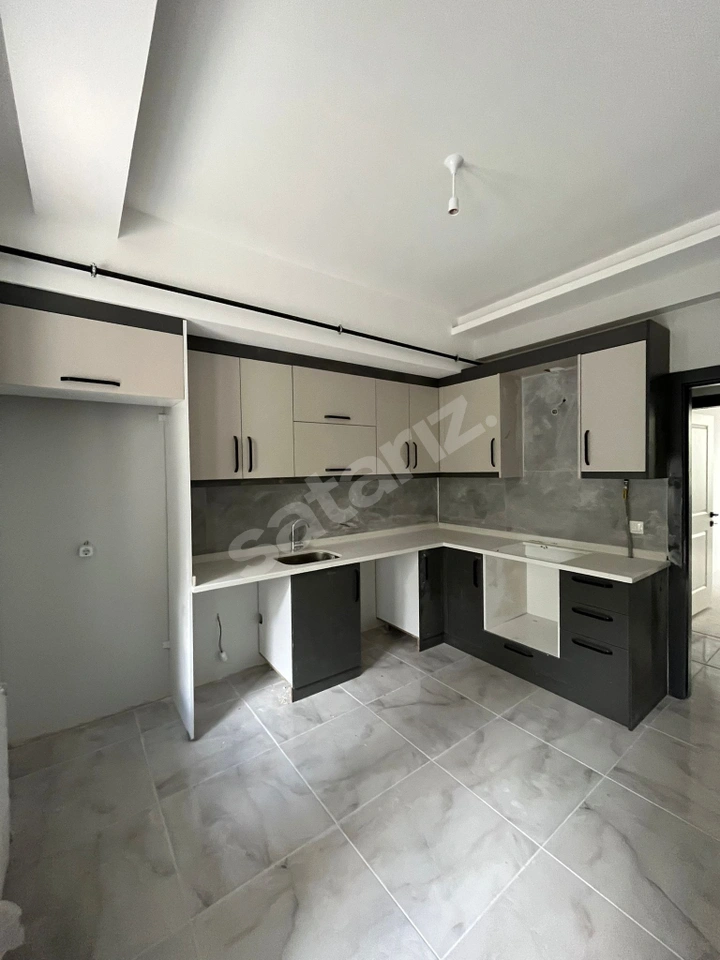 YENİÇAĞ EMLAK'TAN EMEK MH.DE SATILIK SIFIR LÜKS 3+1 DAİRE