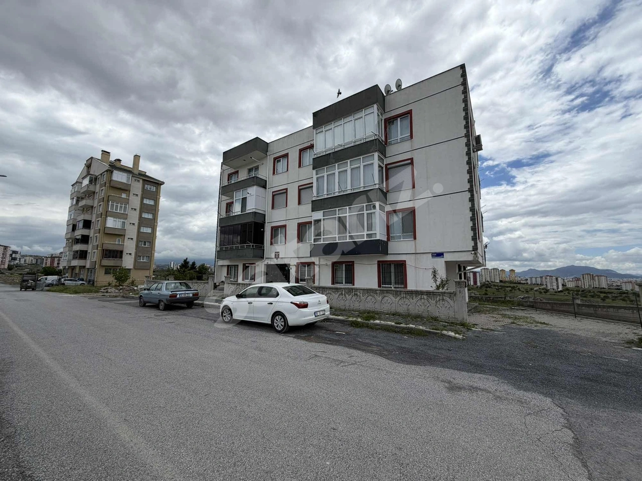 Melikgazi Bahçelievler Kombili Yatay Mimari 3+1 Daire