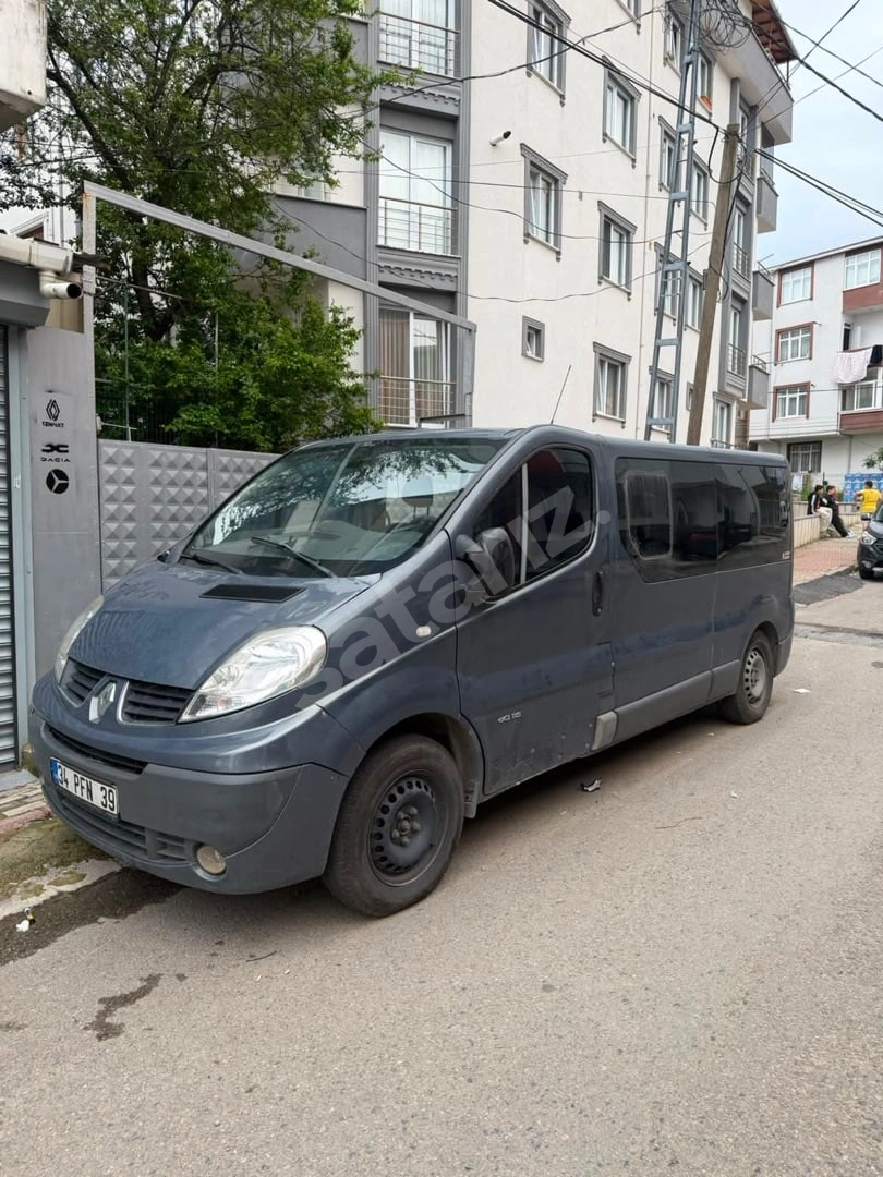 Motor Arızalı Birazcık Masraflı 8+1 Otomobil Ruhsatlı