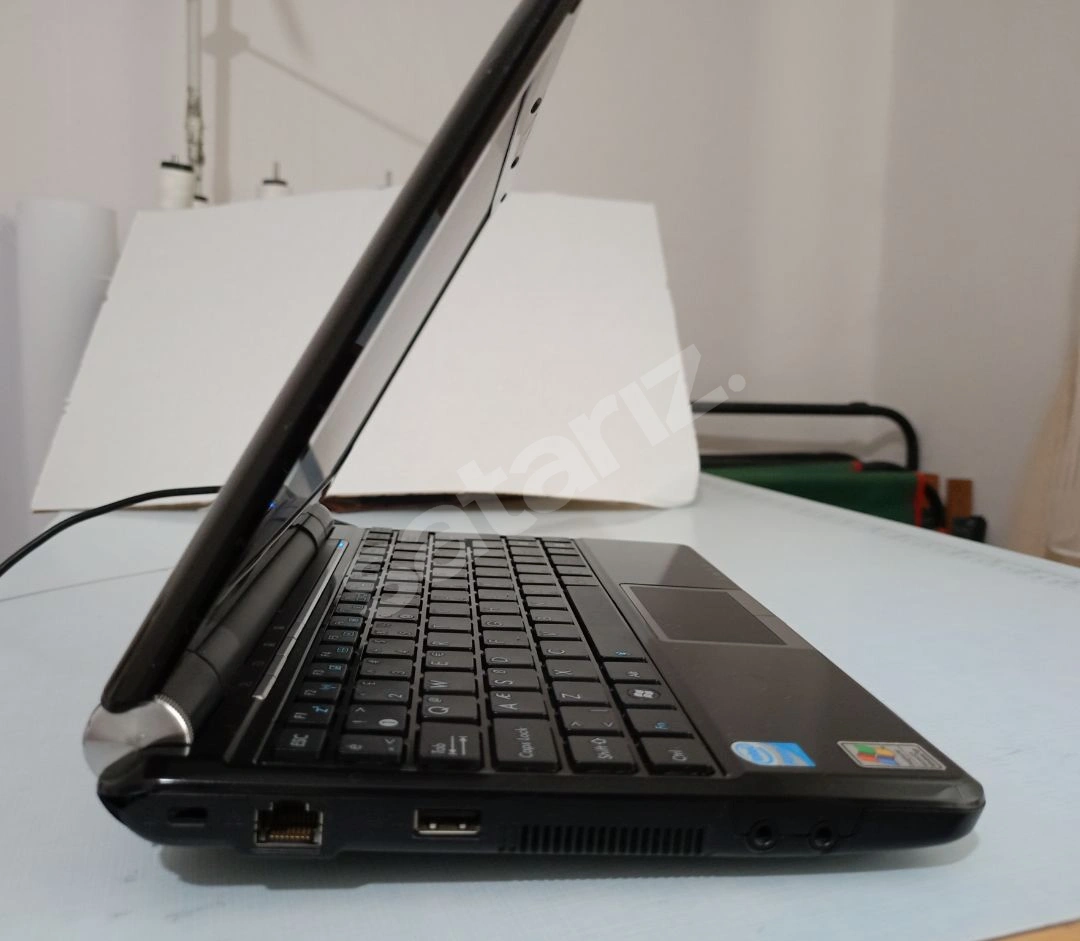 Asus Eee PC Laptop 1000HE