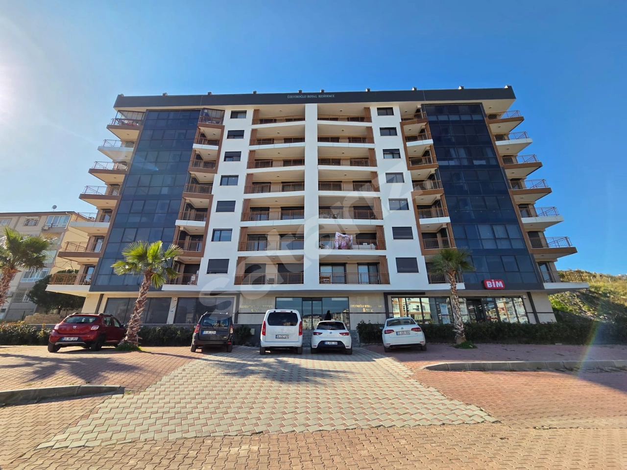 !!!KARŞIYAKA ROYAL REZİDANS'DA SATILIK 2+1 DAİRE!!!