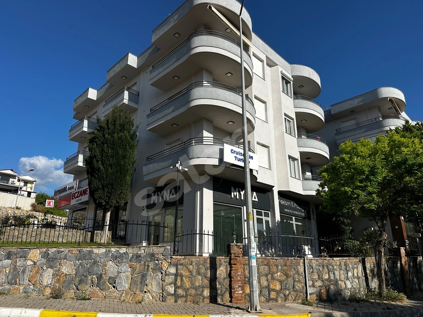 KUŞADASI MARİNA MEVKİİ 65M2 BÜRO, OFİS, MAĞAZA