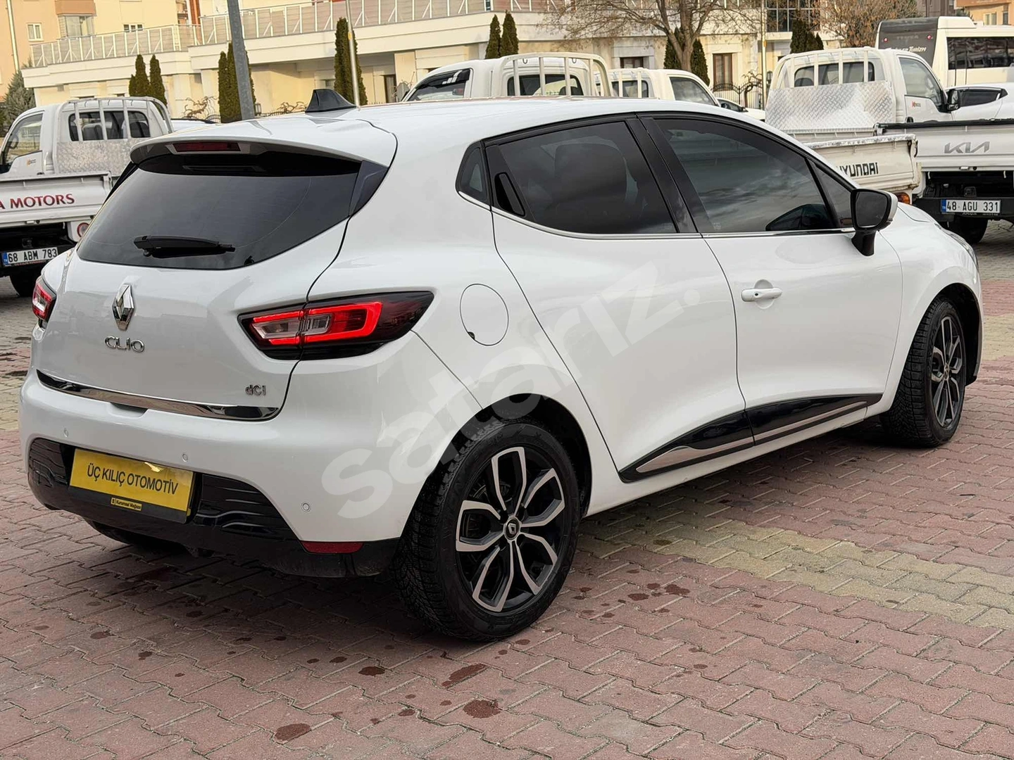 2017 MODEL 1.5dCi İCON 144 BİNDE