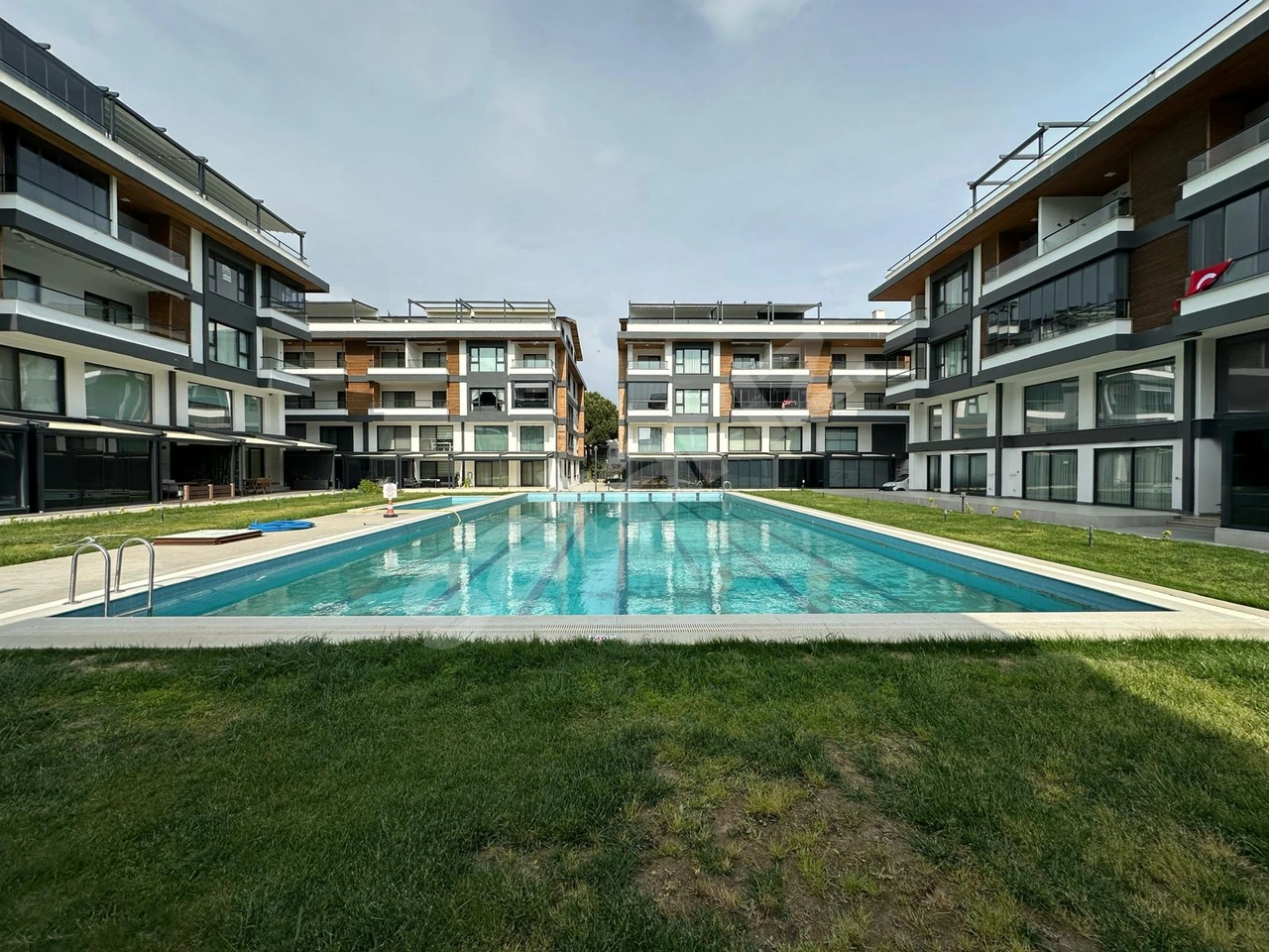 ALTINOLUK ADRA PARK SİTESİ’NDE SATILIK 1+1 DUBLEKS DAİRE