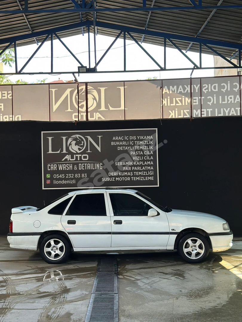 Doğan Şahin parasına Sunrooflu Opel Vectra 1.8 GL 1994 Model