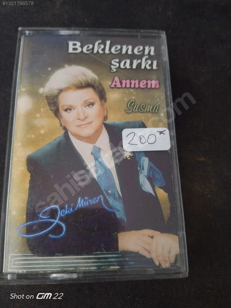 Zeki Müren 'Beklenen Şarkı Annem' Müzik Kaseti