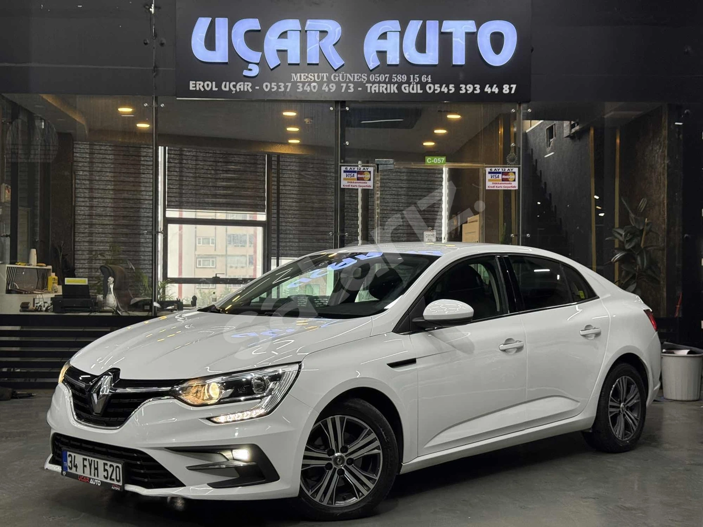 2022 MEGANE TOUCH DİZEL OTOMATİK 130,000KM 400 BİN PEŞİN 36 AY