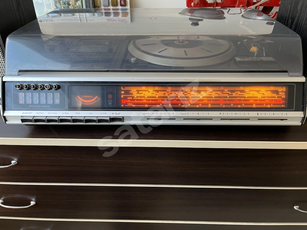 GRUNDİG STUDIO 3010 Yatay Müzik Seti Pikap