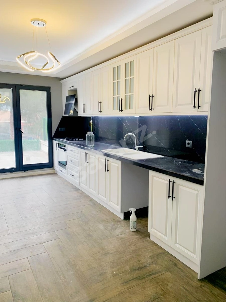 Bağımsız Triplex Villa