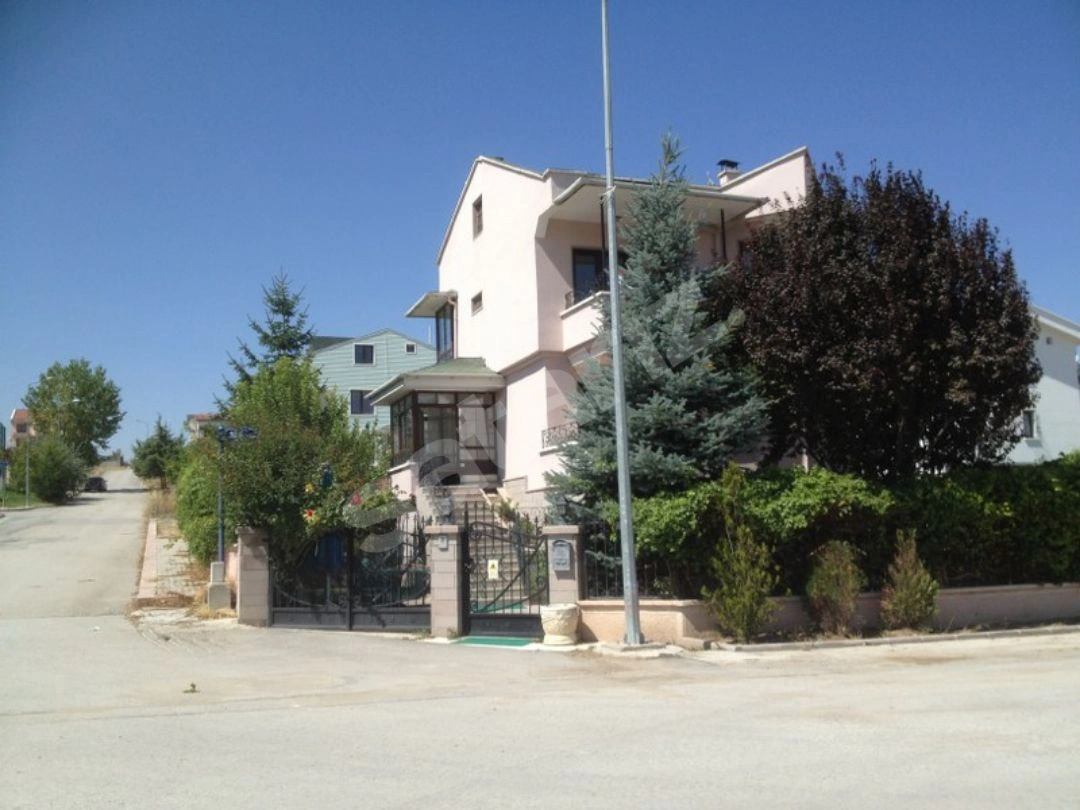 Çayyolu İlko da Kiralık Villa, işyeri ofis