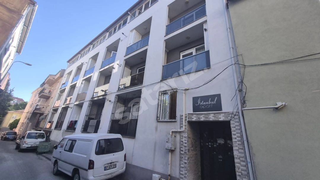 Ünalan Mh. Satılık 1+1 Apart. Üçgen Park Tarafı
