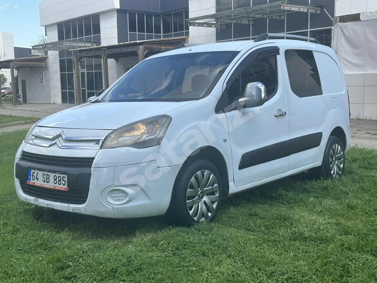 TAŞDELEN DEN 2012 MODEL 1.6 HDİ CİTROEN BERLİNGO