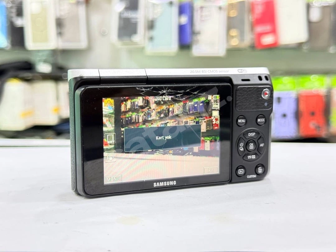 Samsung NX Mini