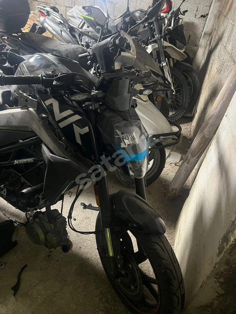 CF MOTO 250 NK