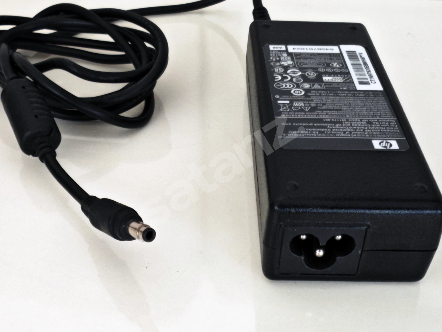 HP Notebook Adaptörü (19.5 volt 4.74 amper)