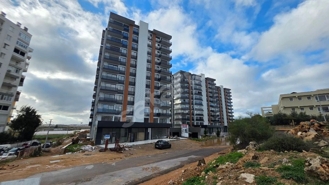 ALTINTAŞ ULTRALÜKS SITEDE 2+1 GENİŞ BAHÇE KATI