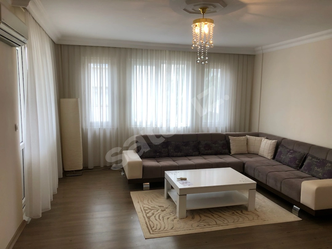 Şehir Hastanesine 3 km, Tramvaya 200 m, Yeşil Alanı Bol