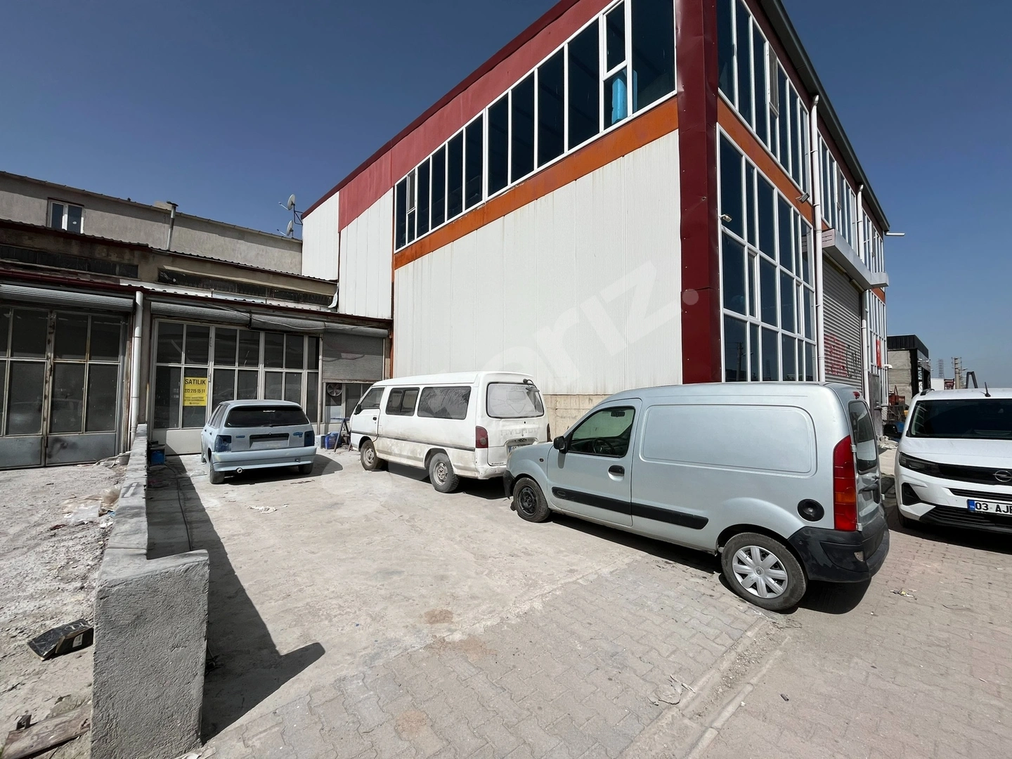 2.KÜÇÜK SANAYİ SİTESİ 41.ADA 2.BLOK EFES CEPHELİ 60'LIK DÜKKAN