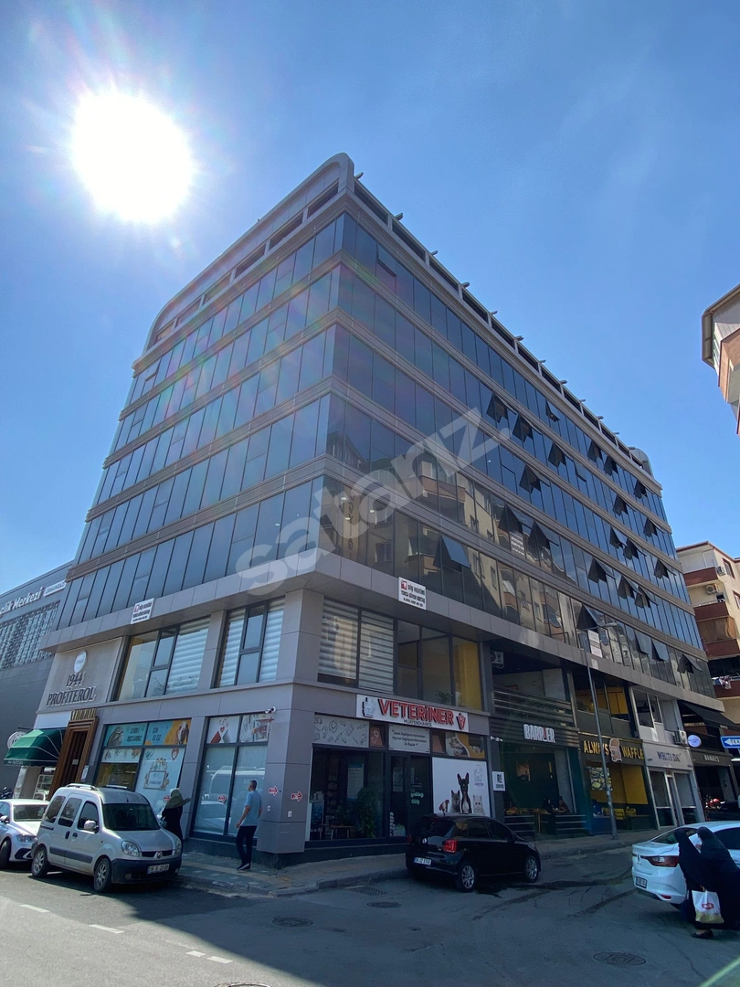 ELBİR PLAZA'DA 200 M² SATILIK OFİS