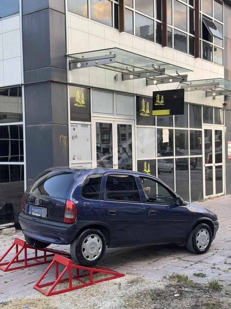 Uygun otomotivden Uygun fiyata Corsa...