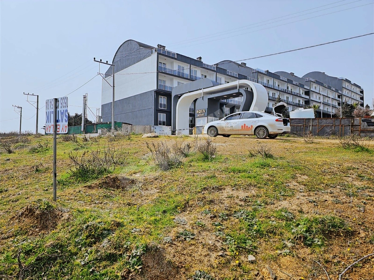 AY EMLAK'TAN ARMUTLU KARŞIYAKA MH. 200 m2 3 KAT İMARLI *ARSA*