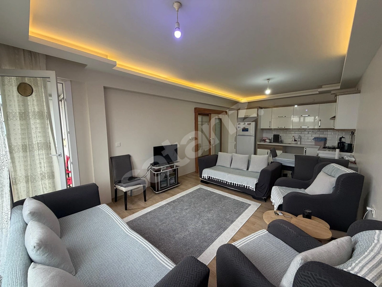 A PLUS GAYRİMENKULDEN DOĞU ÇEVRE YOLUNDA 2+1 SATILIK DAİRE