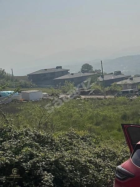 YALOVA KADIKÖYDE GENİŞ İNŞAAT ALANINA SAHİP BENZERSİZ ARSA