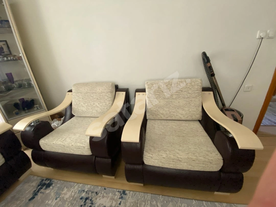 Acil Salon Takımı