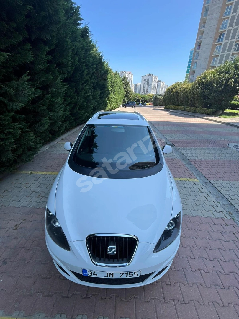 İLK SAHİBİNDEN SUNROOFLU KAPALI GARAJ ARABASI