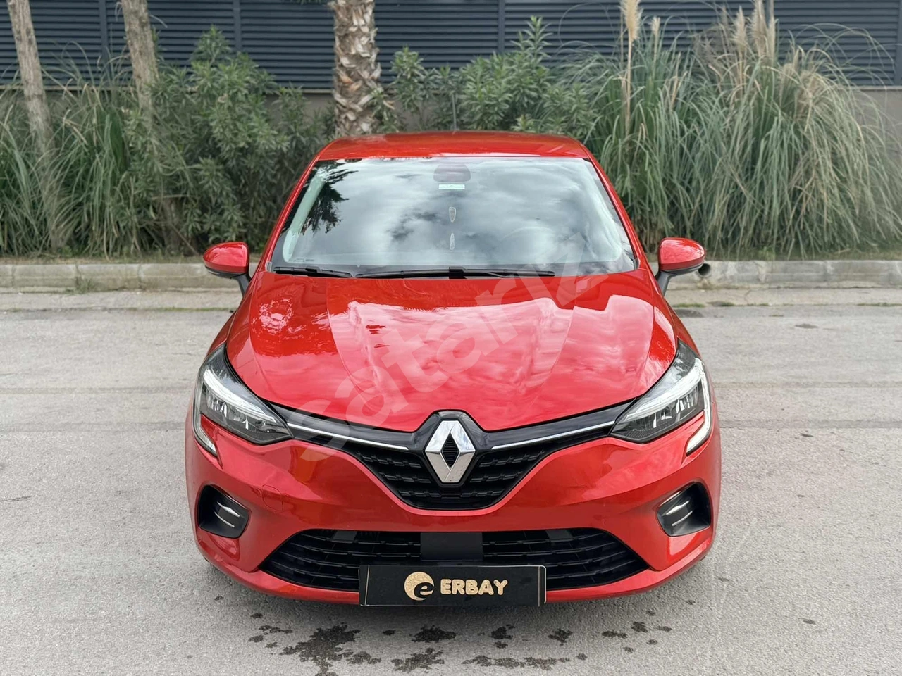 ERBAY DAN RENAULT CLİO 1.3 TCE TOUCH 87.000 KM