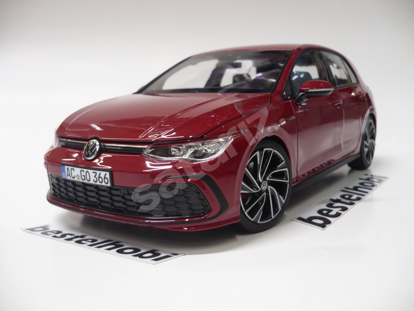 VOLKSWAGEN GOLF 8 GTI TORNADO RED bestelhobi