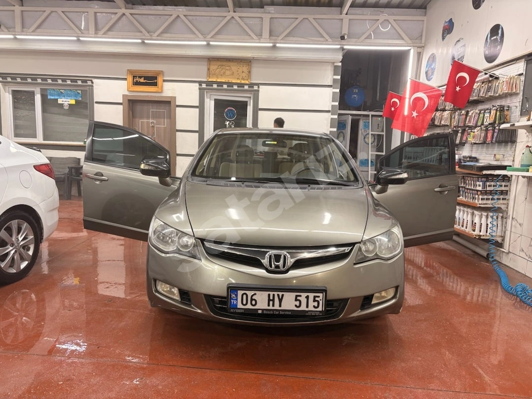 Bireyselden Emsalsiz Temizlikte Uzman Çavuş Kasa Civic