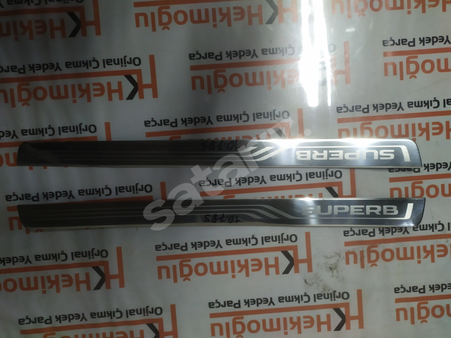 SUPERB MARŞBİYEL SÜS KAPLAMASI SOL ÖN 15-23 KROM 3V0853813D