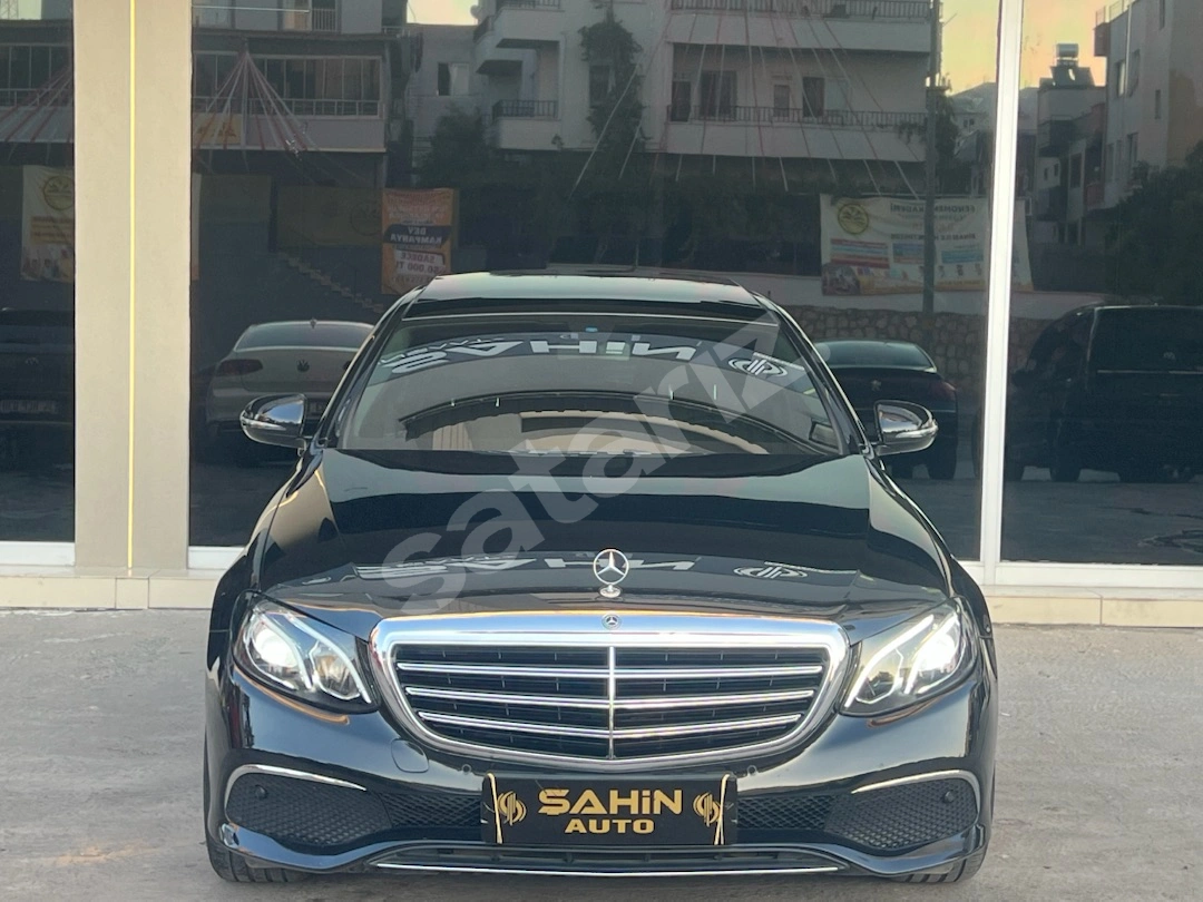 ŞAHİN AUTO 2020 E200 D H.KOLTUK+360 KAMERA+E BAĞAJ+ FULL