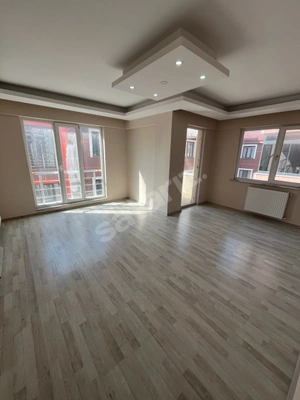 { URAL GAYRİMENKUL } Satılık 3+1 Daire
