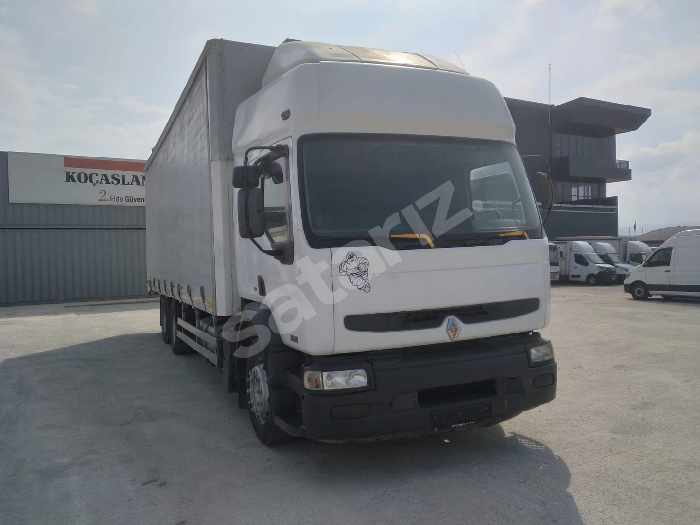 KOÇASLANLAR2 RENAULT PREMIUM 370.26 6X2 TENTELİ KASA 2006 MODEL