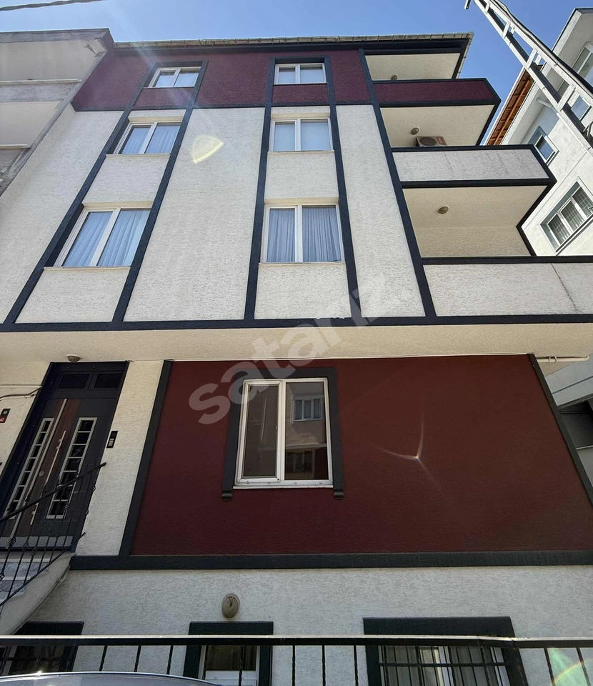 ÇAKMAK İKBAL DE GENİŞ ODALI 2+1 BALKONLU KİRALIK DAİRE
