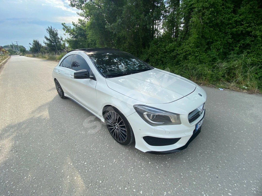 TRAMERSİZ+CAM TAVAN+175.000 KM+XENON+LED+AMG PAKET