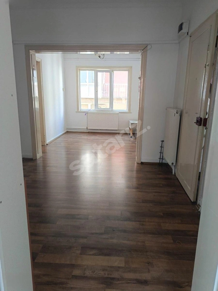 REMAX KUZEY DEN BAHÇELİEVLER MAHALLESİNDE 3+1 KİRALIK DAİRE
