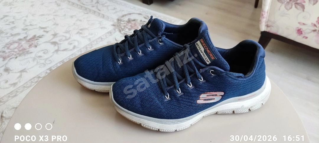ORJİNAL SKECHERS WATERPROOF 42.5 NUMARA