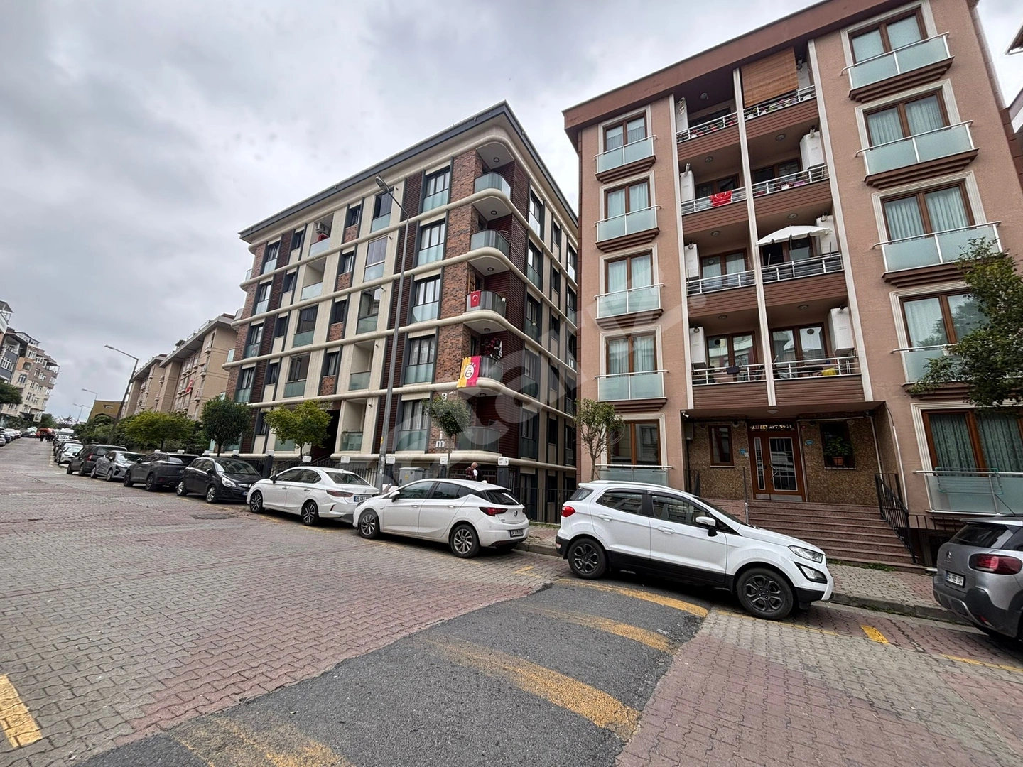 KAĞITHANE MERKEZ NEZİH MUHİTTE 2+1 SATILIK DAİRE