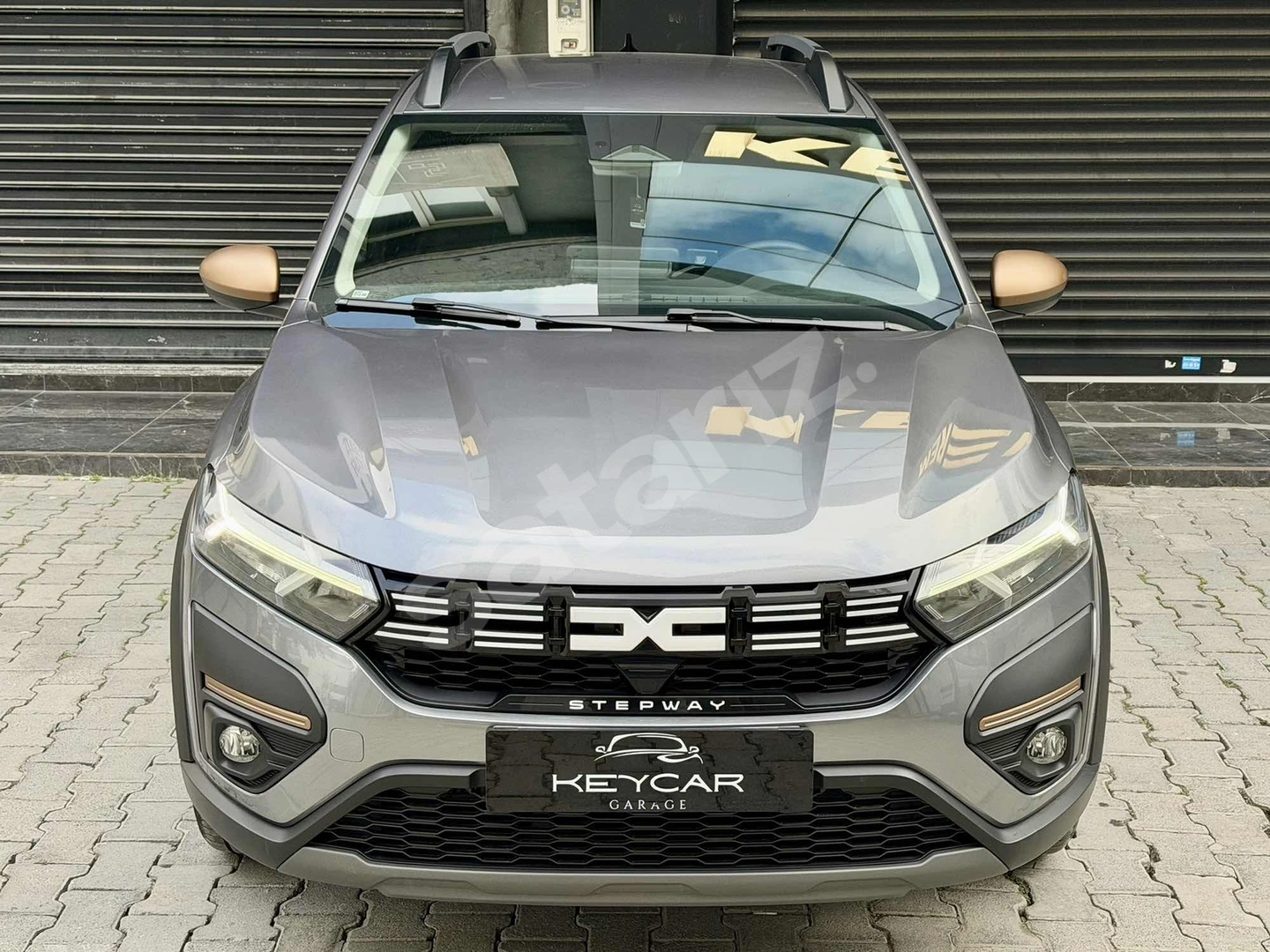 "12 AY %0,68 KREDİ" 2024 DACIA SANDERO STEPWAY FÜME GSR2 HATASIZ