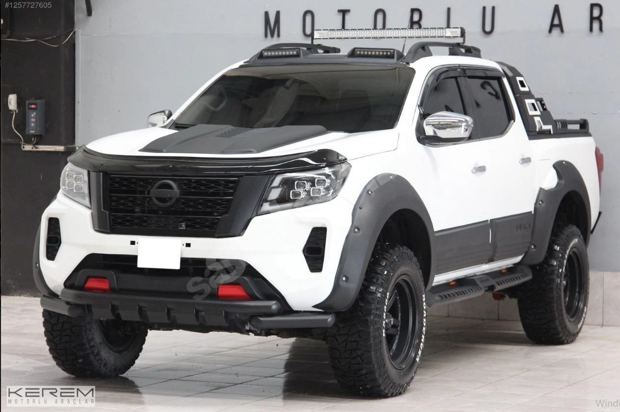 KEREM MOTORLU ARAÇLAR'DAN FACELİFT + AKSESUARLI NAVARA 2.3DCI