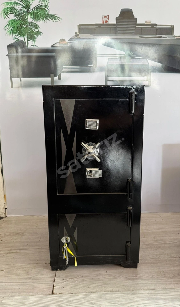 AKBÜRO ÇELİK PARA KASASI 85'LİK