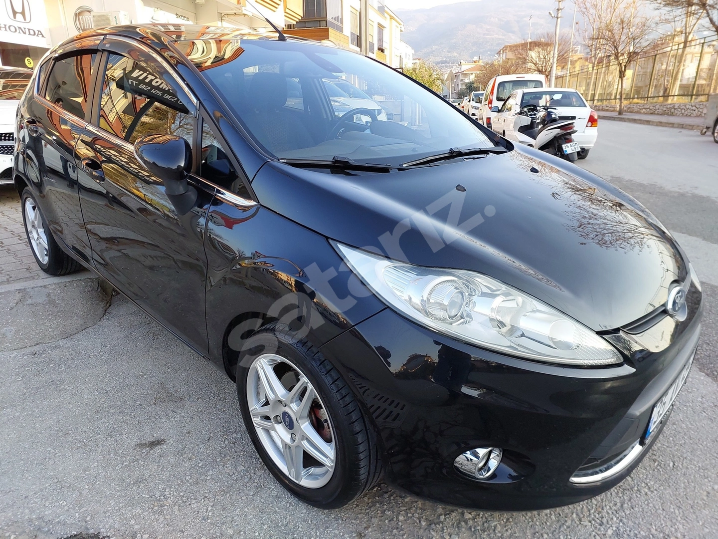 YAPAR OTOMOTİV'DEN BOYASIZ 2011 FORD FİESTA 1.4 TDCİ TİTANİUM X
