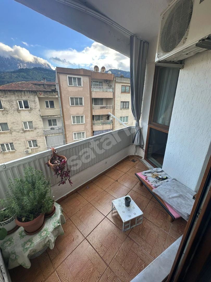 Manisa Şehzadeler Yarhasanlar Mahallesi 3+1 Aydınlık Daire
