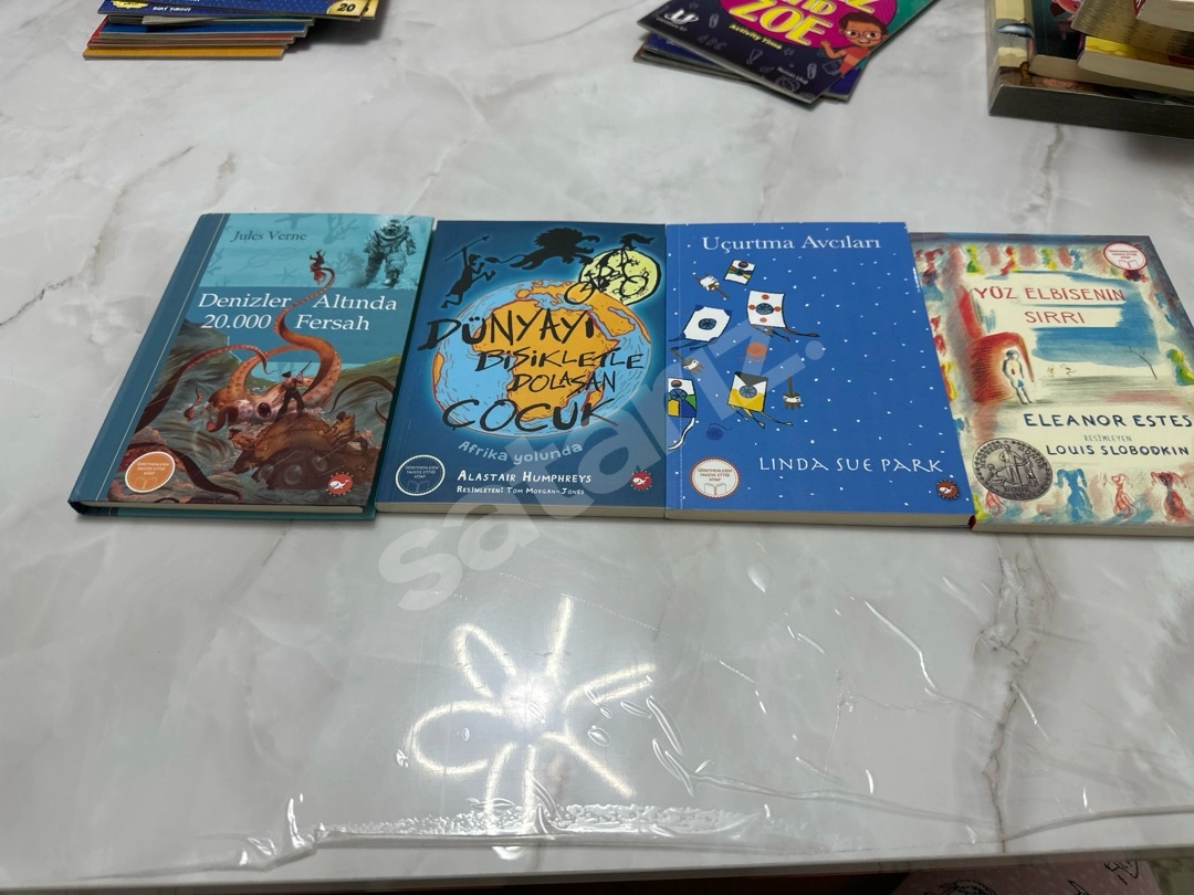 4 Kitap Bir Arada Kaçırma Derim!
