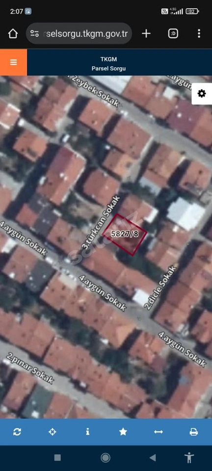 Cumhuriyet mh,şahlan halı saha arası Satılık arsa