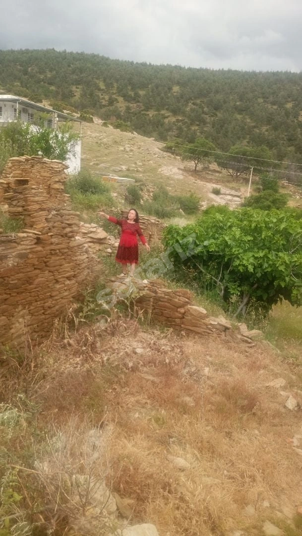 KARACASU ATAEYMİR'de SATILIK ÜÇ ARSA