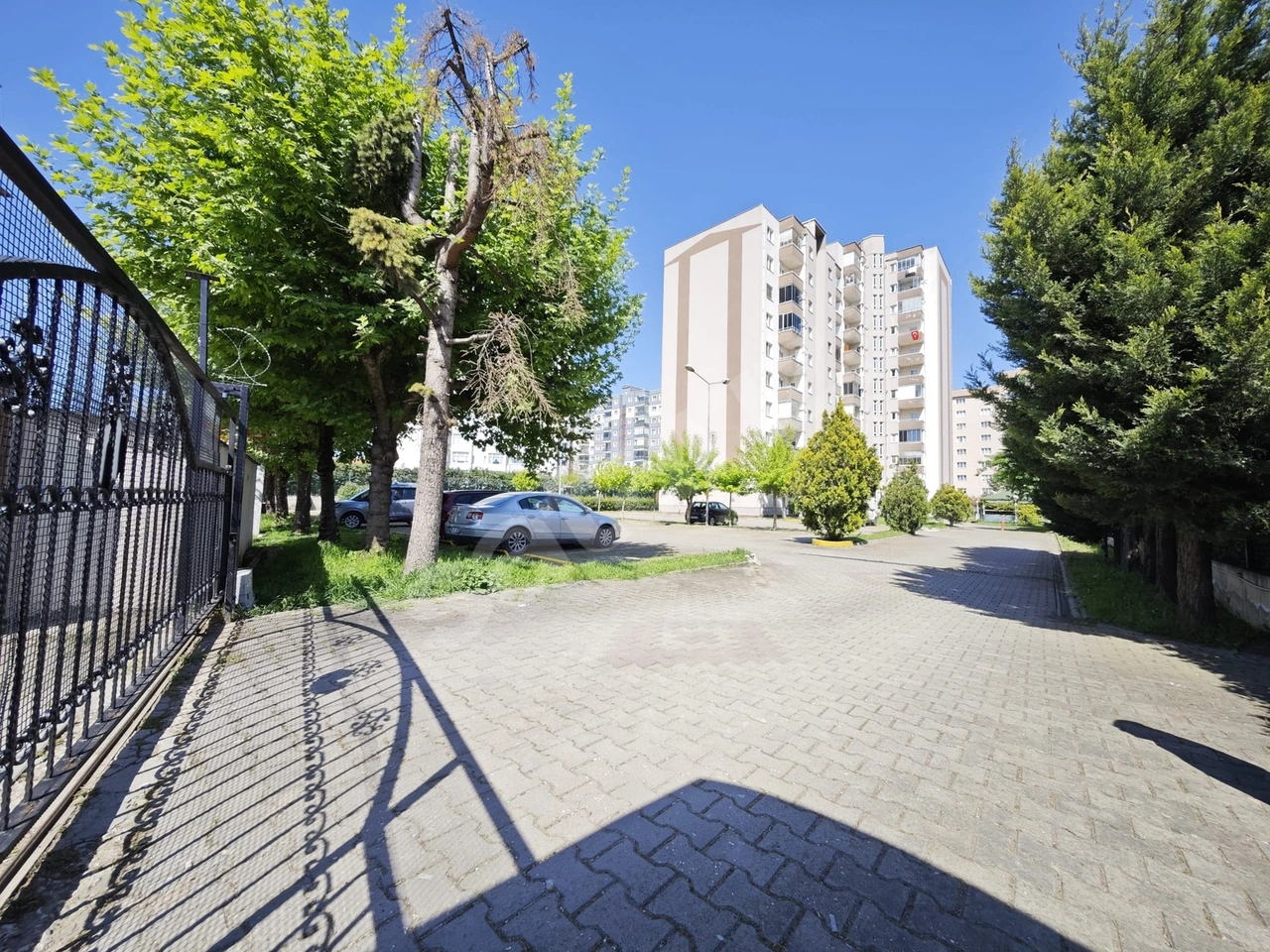 BURSA NİLÜFER 100. YIL MAH.ÇATI SİTESİ SATILIK DAİRE